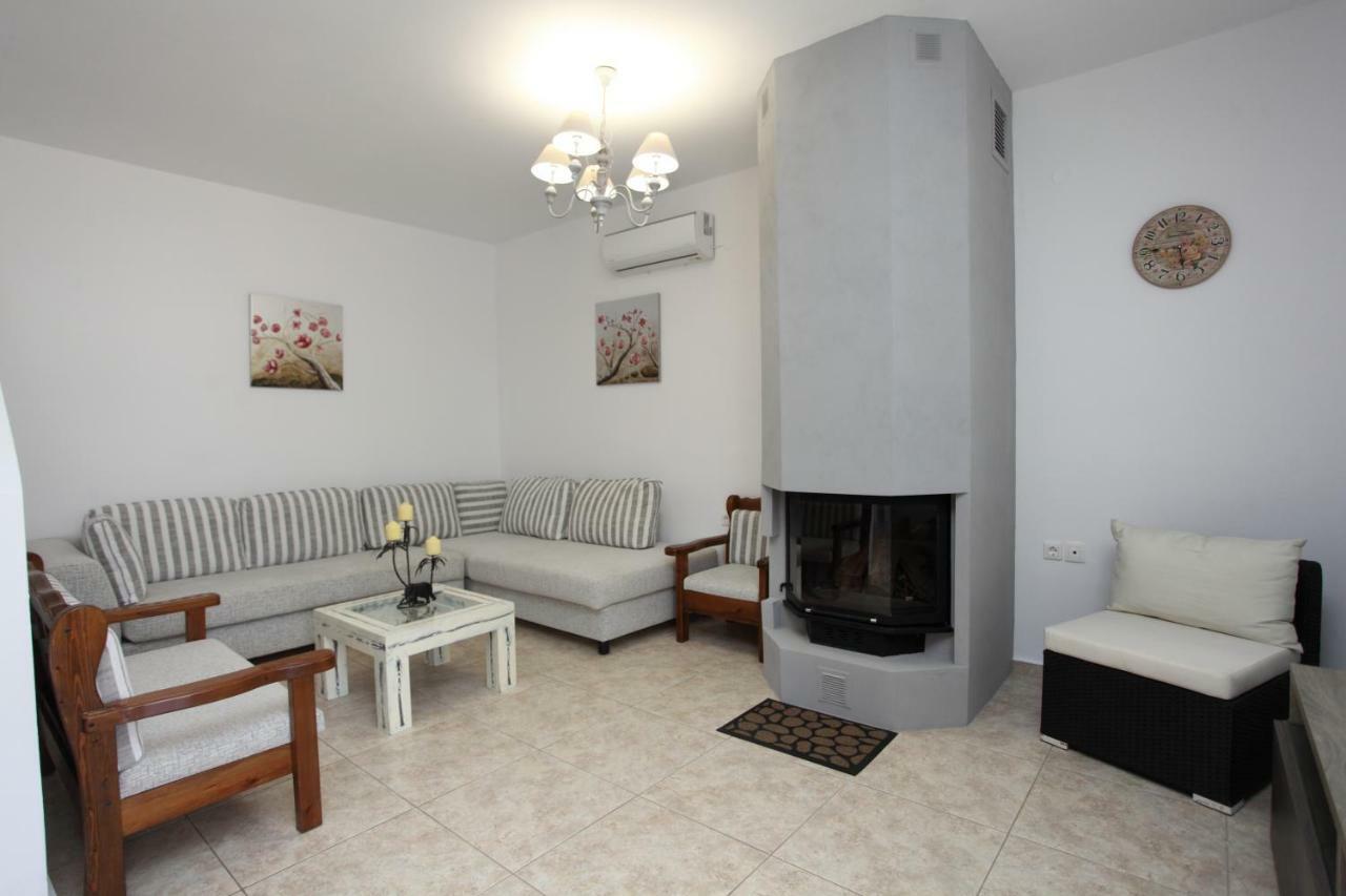 Villa Irini'S Home, Chromonastiri Khromonastirion ภายนอก รูปภาพ